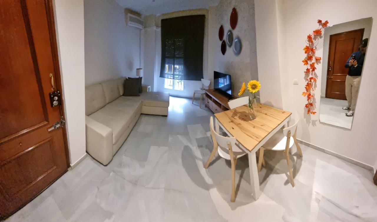 Apartamentos Centro Historico Севиля Екстериор снимка