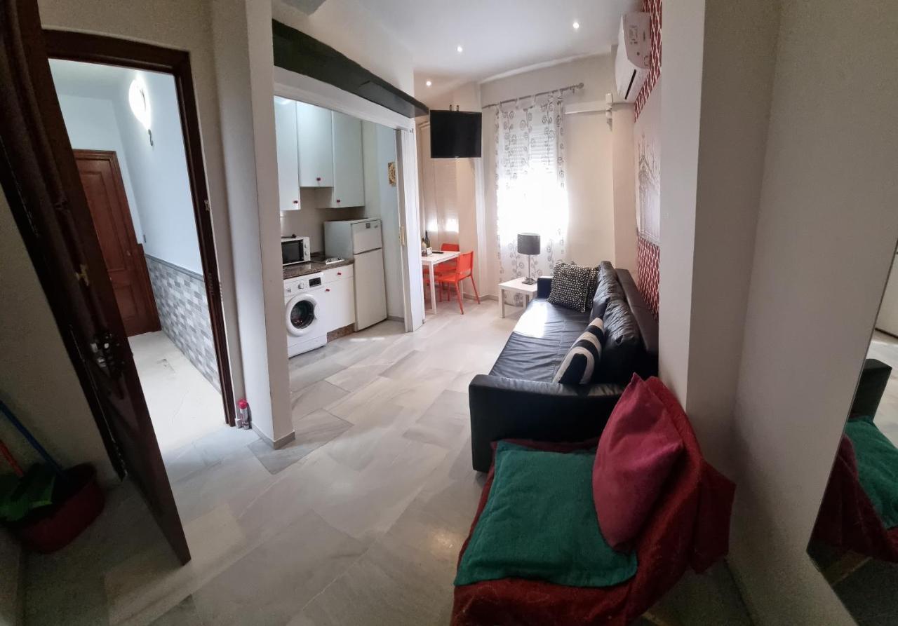 Apartamentos Centro Historico Севиля Екстериор снимка