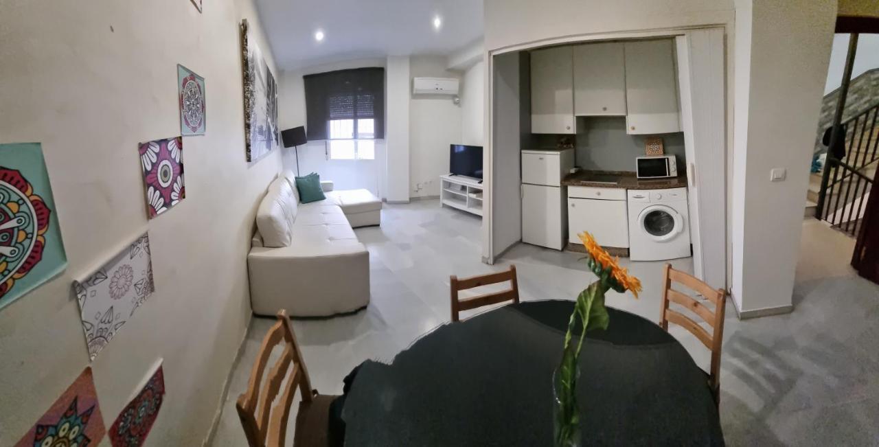 Apartamentos Centro Historico Севиля Екстериор снимка