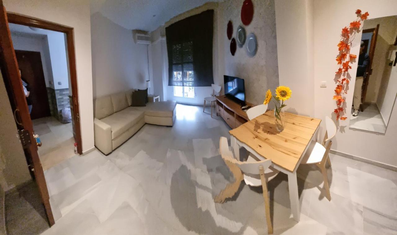 Apartamentos Centro Historico Севиля Екстериор снимка