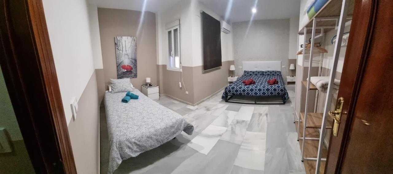 Apartamentos Centro Historico Севиля Екстериор снимка